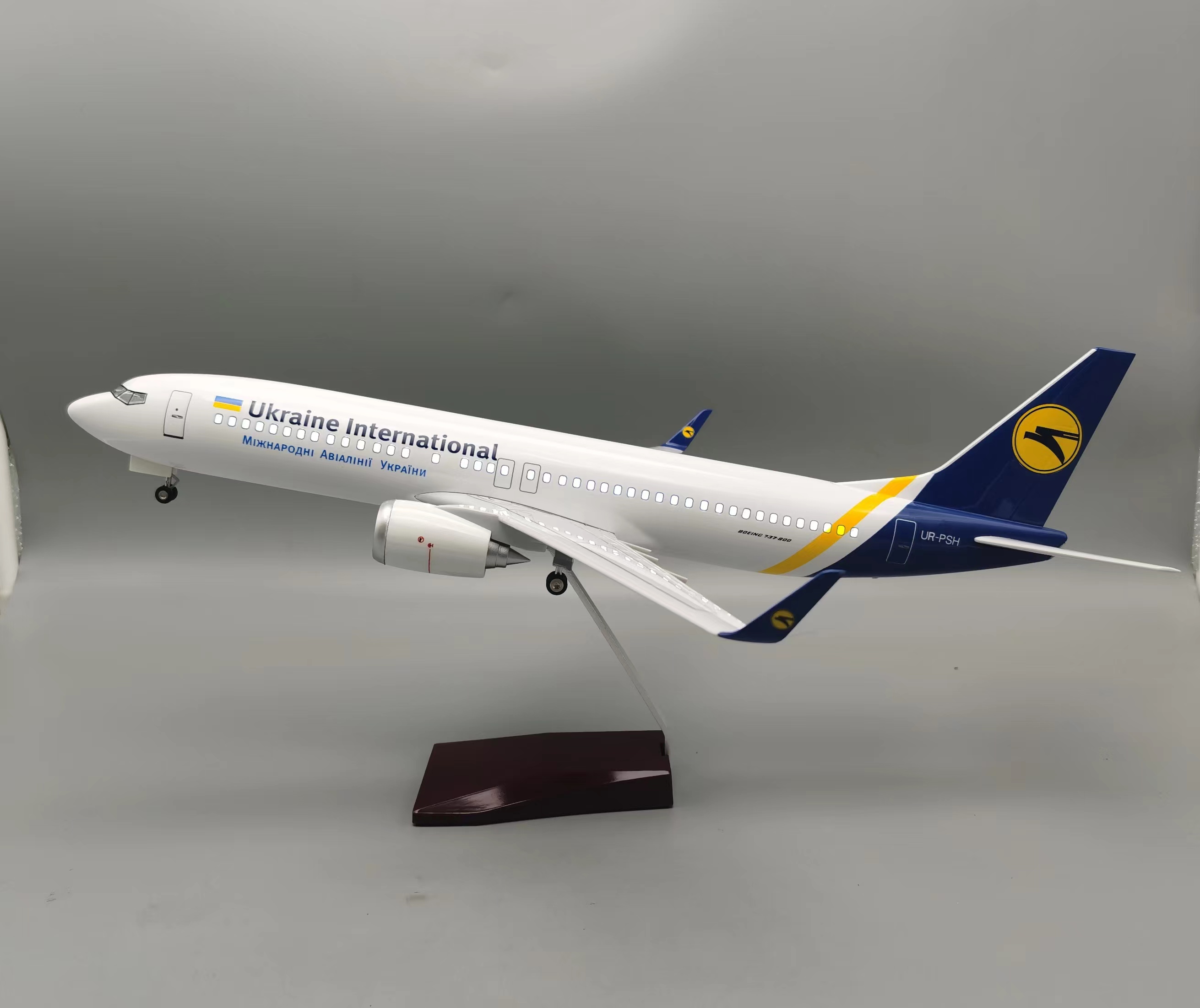 Model Kit Ukraine - 1/85 Grote Schaal Oekraïne B737 Diecast