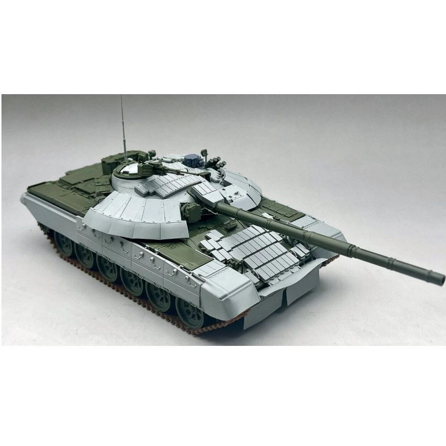 35A067 Amusant 1/35 T-72AMT Oe - Model Kit Ukraine recensie en prijs
