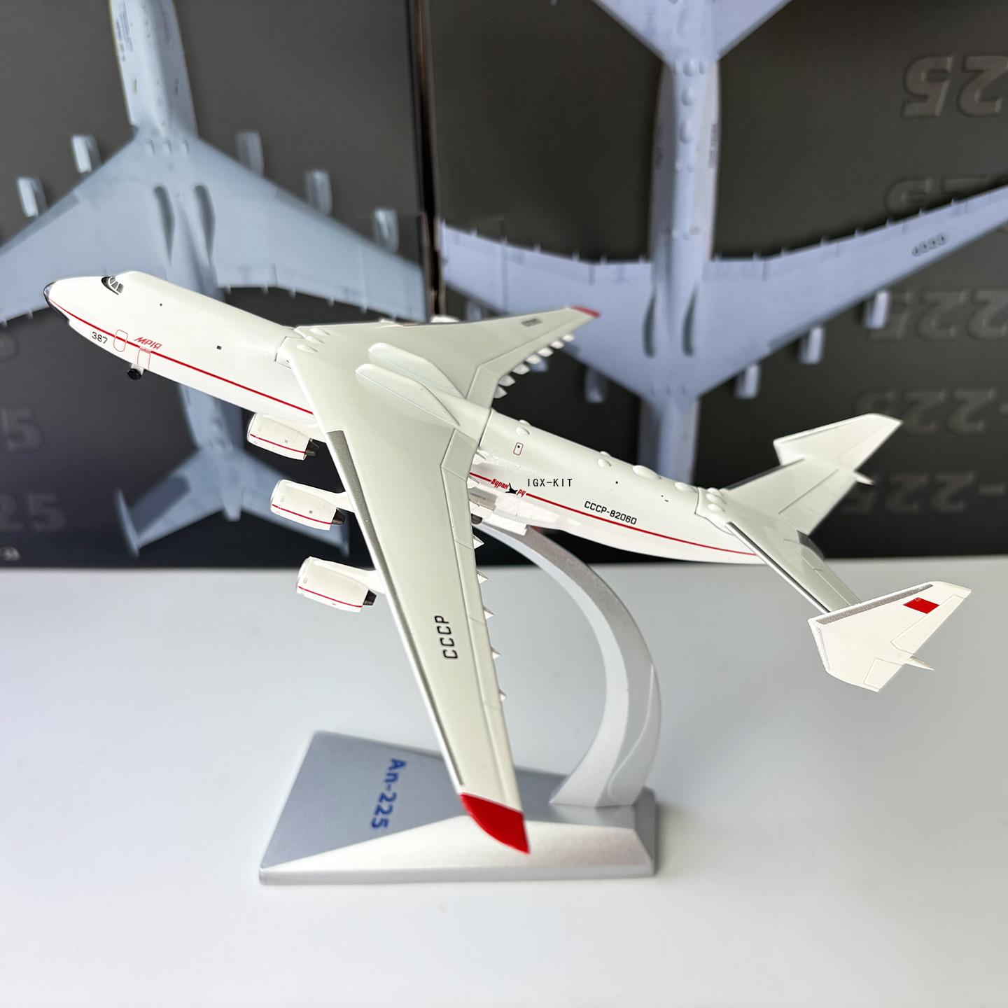 1/400 Schaal AN225 Zwaar Trans - Model Kit Ukraine recensie en prijs