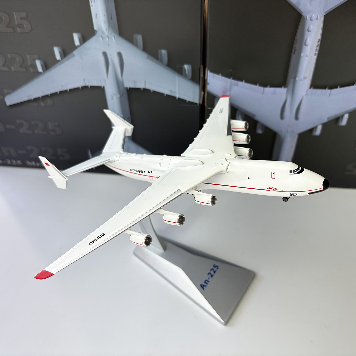 1/400 Schaal AN225 Zwaar Trans - Model Kit Ukraine recensie en prijs