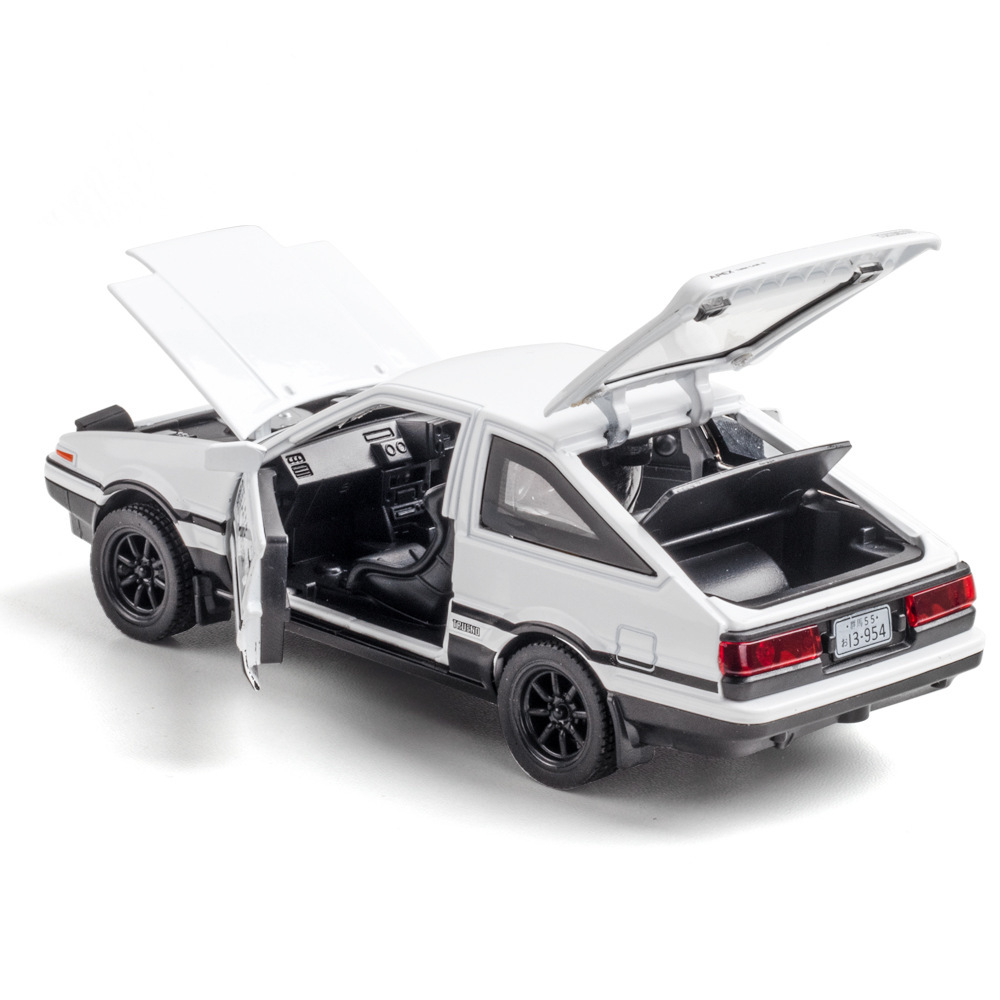 1:32 INITIAL D AE86 Automodel  - Model Kit Initial D recensie en prijs