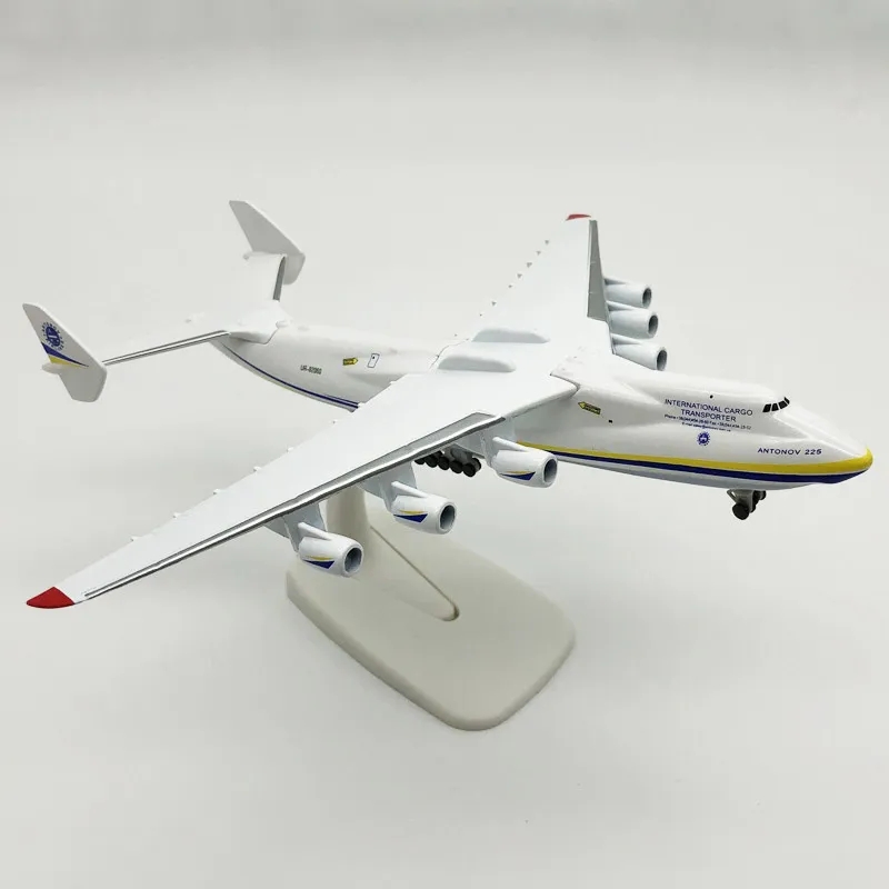 20 cm Oekraïne Antonov AN225 M - Model Kit Ukraine recensie en prijs